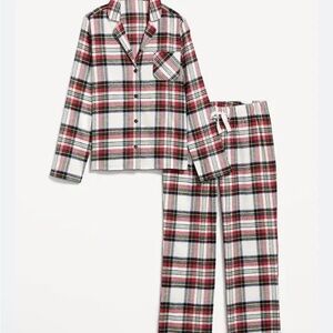 🎁 Old Navy Kids Red and Black Plaid Pajama Set